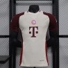 Bayern de Munich Entrenamiento Player Version Gris