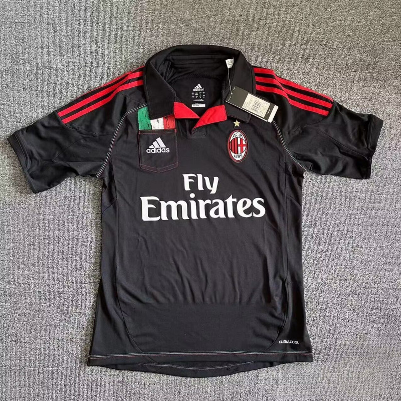 Milan Retro Tercera 13-14