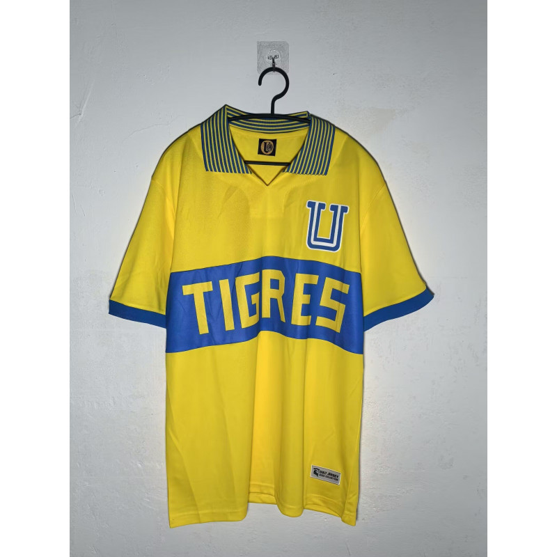 Tigres Estilo Retro Amarilla