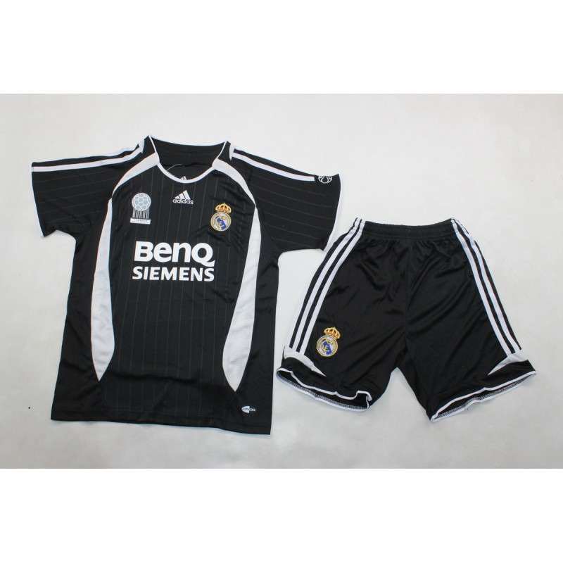 RM Retro KIT NIÑO Visitante 06-07