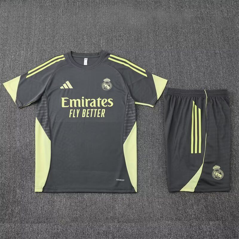 Kit Entrenamiento RM Gris Verde 2025