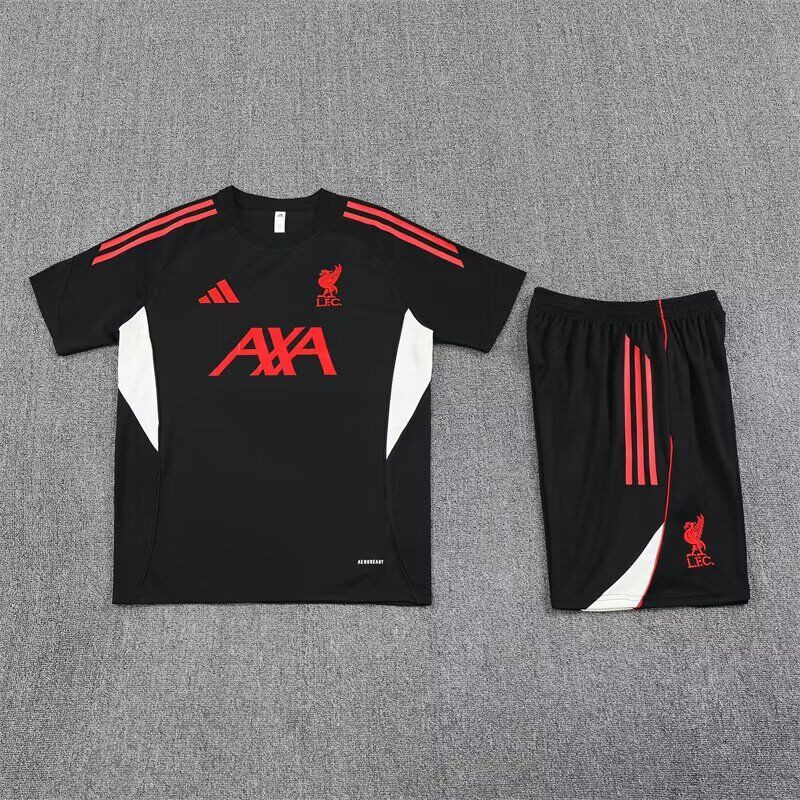 Kit Entrenamiento Liverpool Negro 25-26