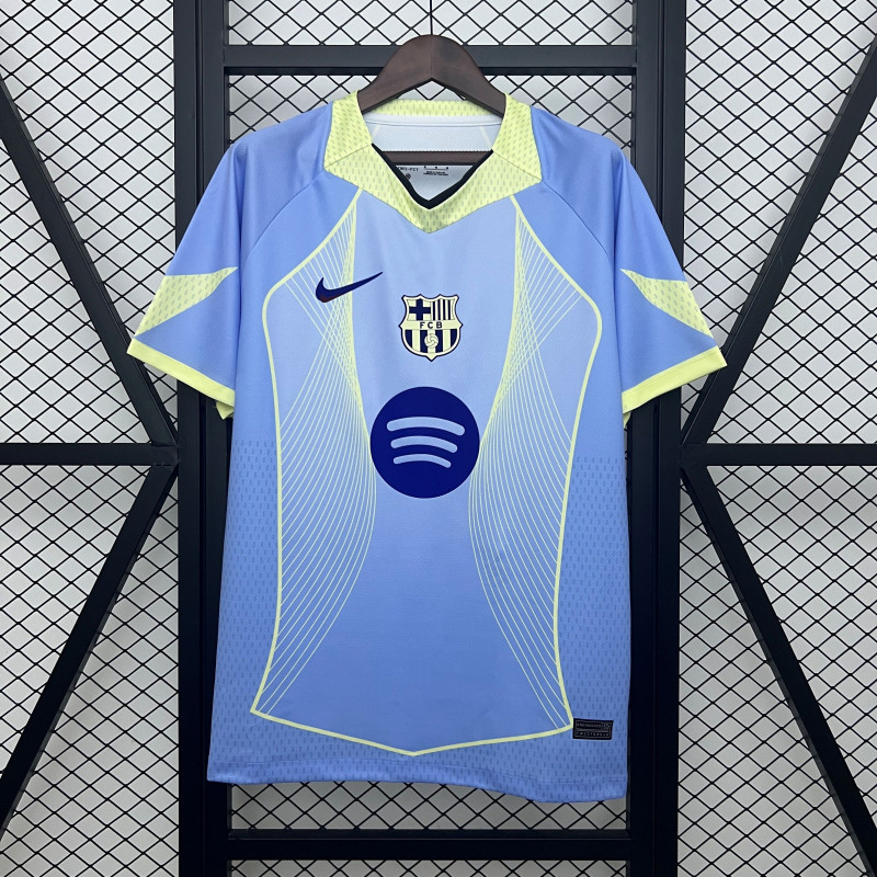 Barcelona Especial Concept 25-26