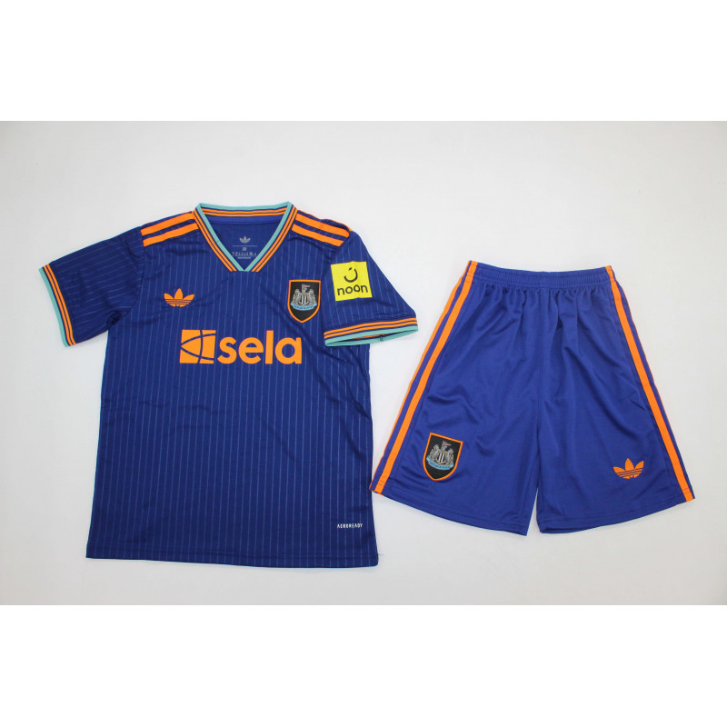 Newcastle Kit Niño Tercera 25-26