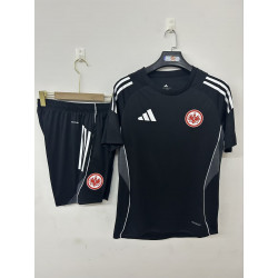 Kit Entrenamiento Eintracht...