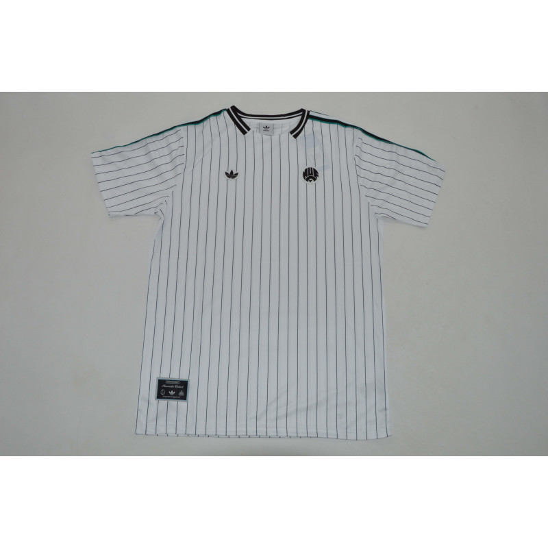 Newcastle Icon Blanco 25-26