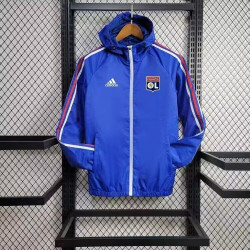 Olympique de Lyon...