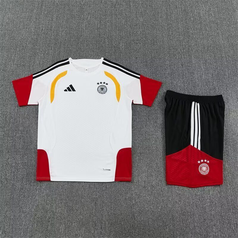 Kit Entrenamiento Alemania Blanco 2026