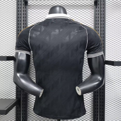 Real Madrid Player Version Especial Retro Negra 25-26