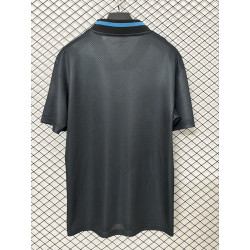 Newcastle Estilo Retro Negra
