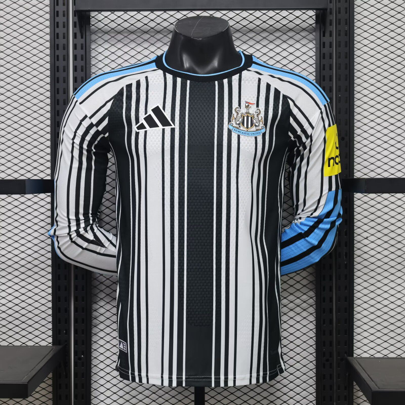 Newcastle Player Version Manga Larga Local 26-27