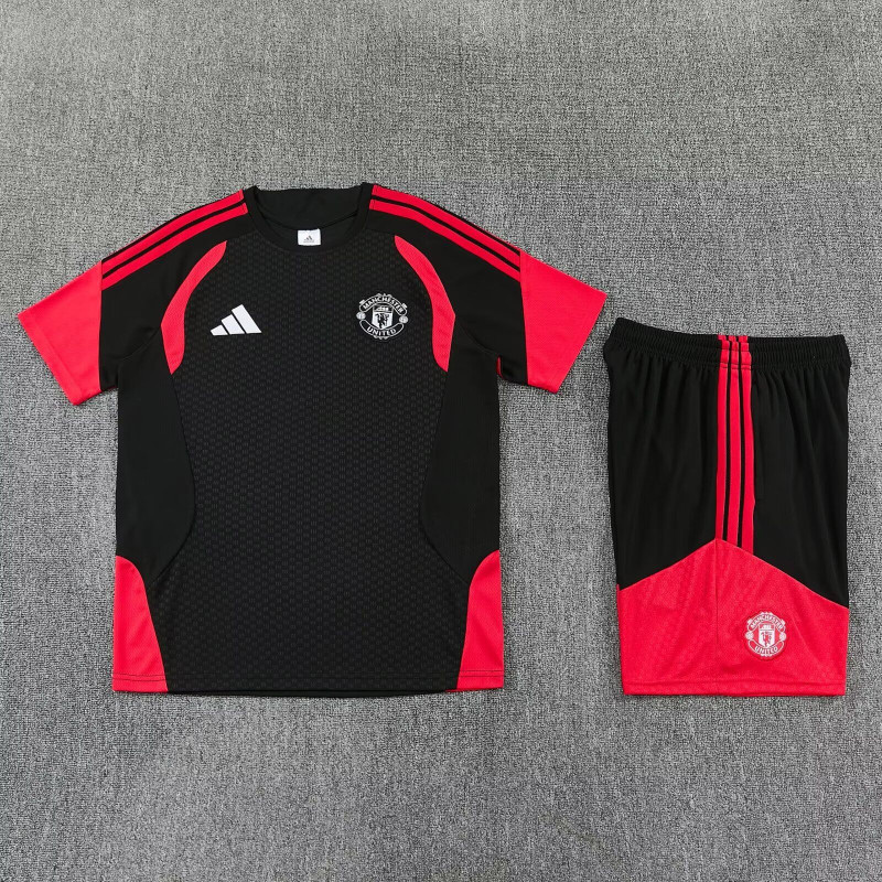 Kit Entrenamiento Manchester United Negro 26-27