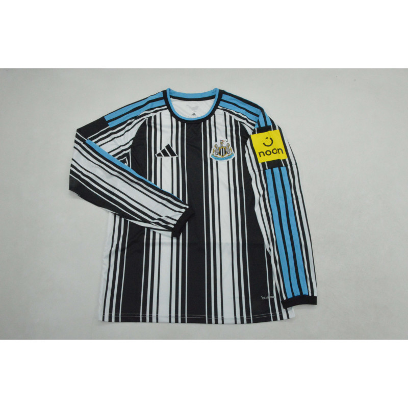 Newcastle Manga Larga Local 26-27