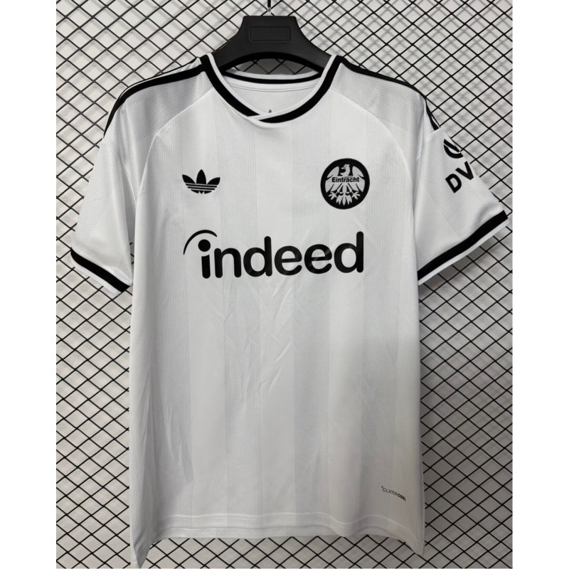 Eintracht Frankfurt Visitante 26-27