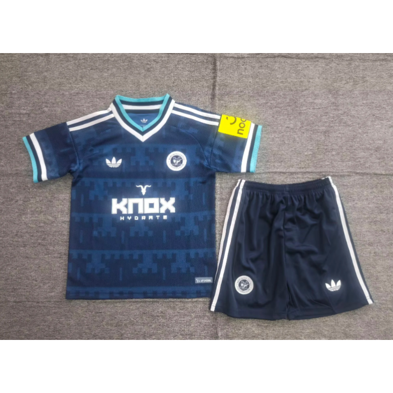 Newcastle Kit Niño Visitante 26-27