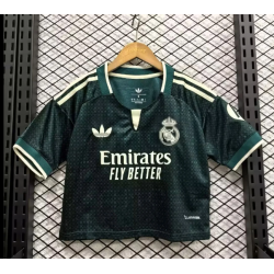 RM Crop Visitante 26-27