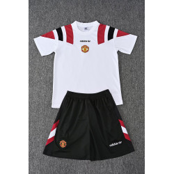 Kit Entrenamiento Manchester United Retro Blanco 26-27