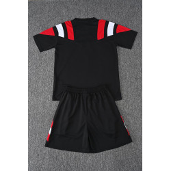Kit Entrenamiento Manchester United Retro Negro 26-27