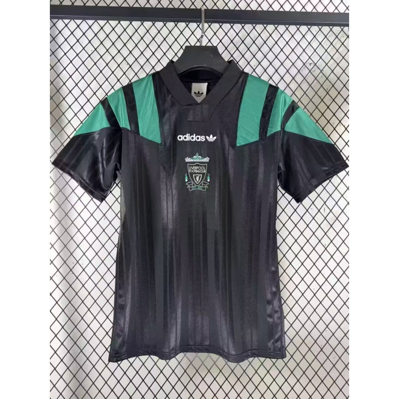 Liverpool EQT Negra 2026